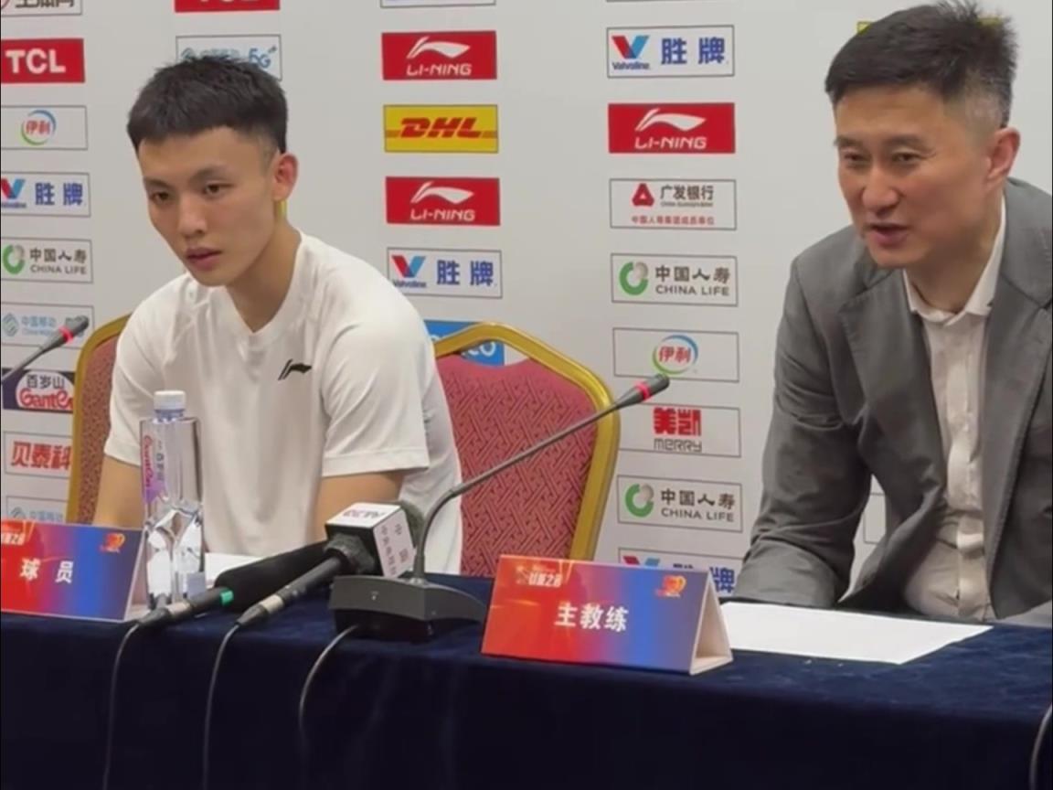 這是能說(shuō)的嗎徐杰：杜指導(dǎo)賽前說(shuō)了，這場(chǎng)球就是打架和摔跤！