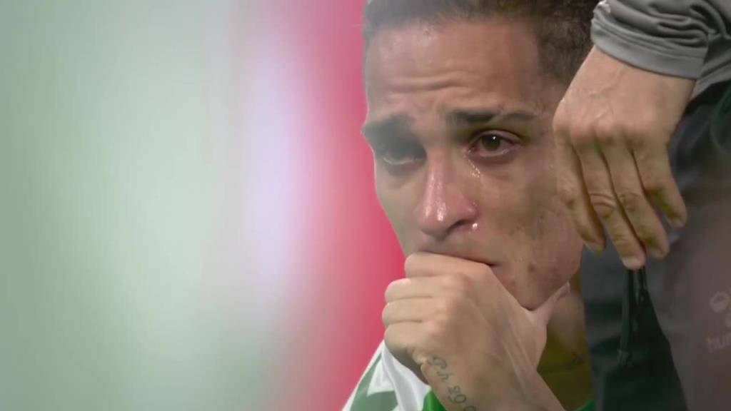 圓神落淚！無緣歐協(xié)聯(lián)冠軍安東尼淚灑賽場(chǎng)！